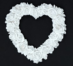 Рамка "Сердце из роз" 1225